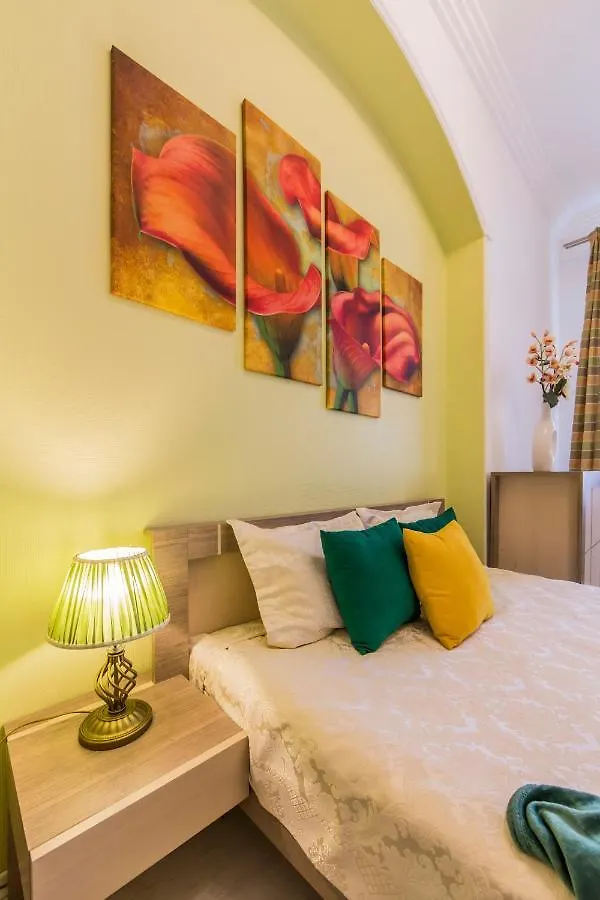 2К Квартира Навпроти Трц Гуллівер Appartement Kiev