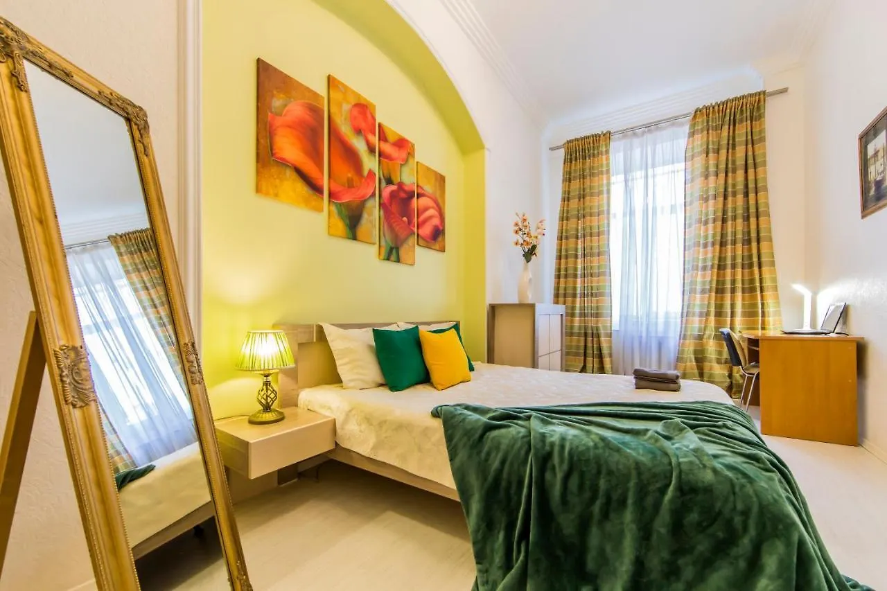 2К Квартира Навпроти Трц Гуллівер Appartement Kiev
